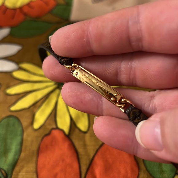 Louis Vuitton Plaque Monogram Bracelet - Picture 5 of 9